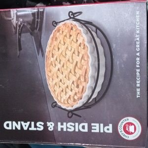 Bnwt/nib Chef's Counter Pie Dish & Stand